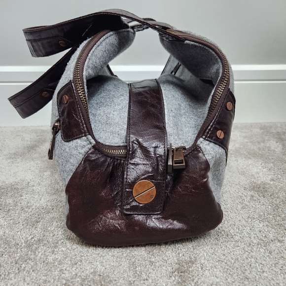 Matt And Nat Vegan Grey Hobo Shoulderbag Purse Duffle Prep Academia Preppy - Picture 3 of 12